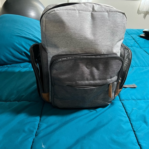 Eddie Bauer Cascade Back Pack Diaper Bag Black/Gray - Picture 2 of 5